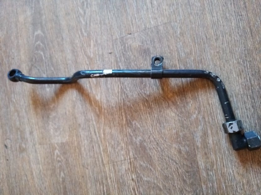 трубка железная D2676 б/у